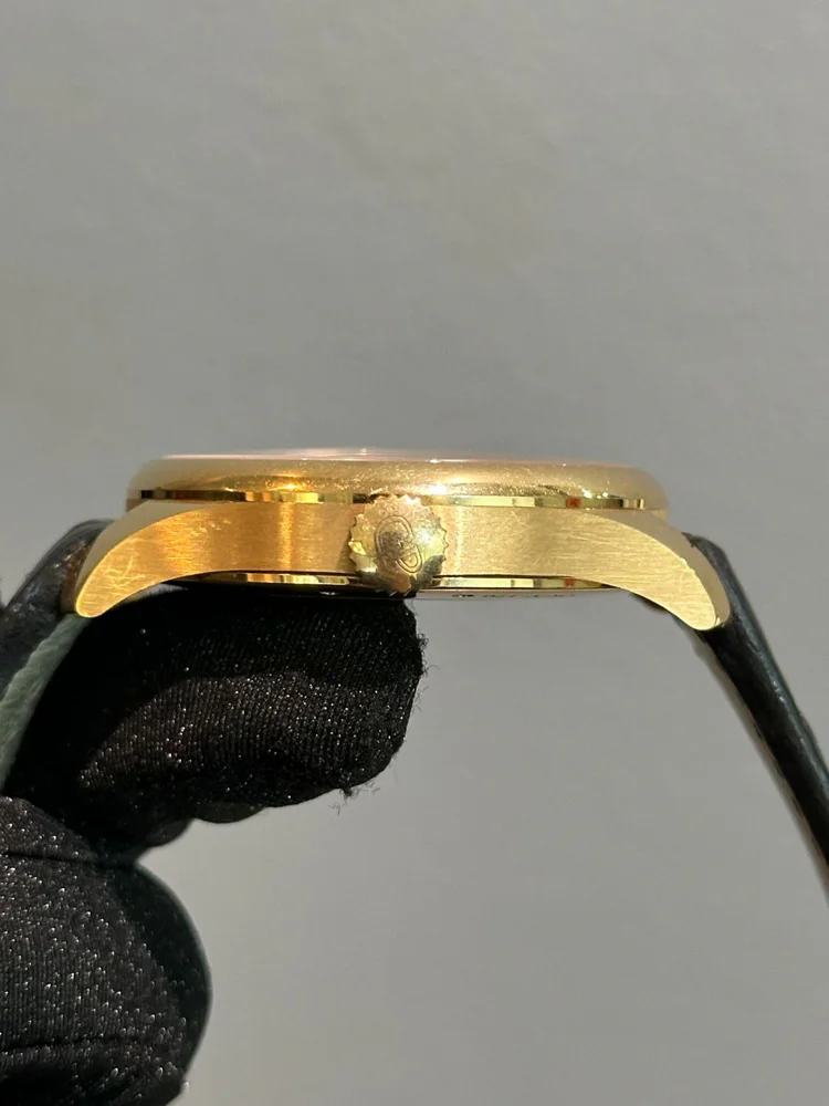 Girard Perregaux WW.TC TRAVELLER SMALL SECOND 49865